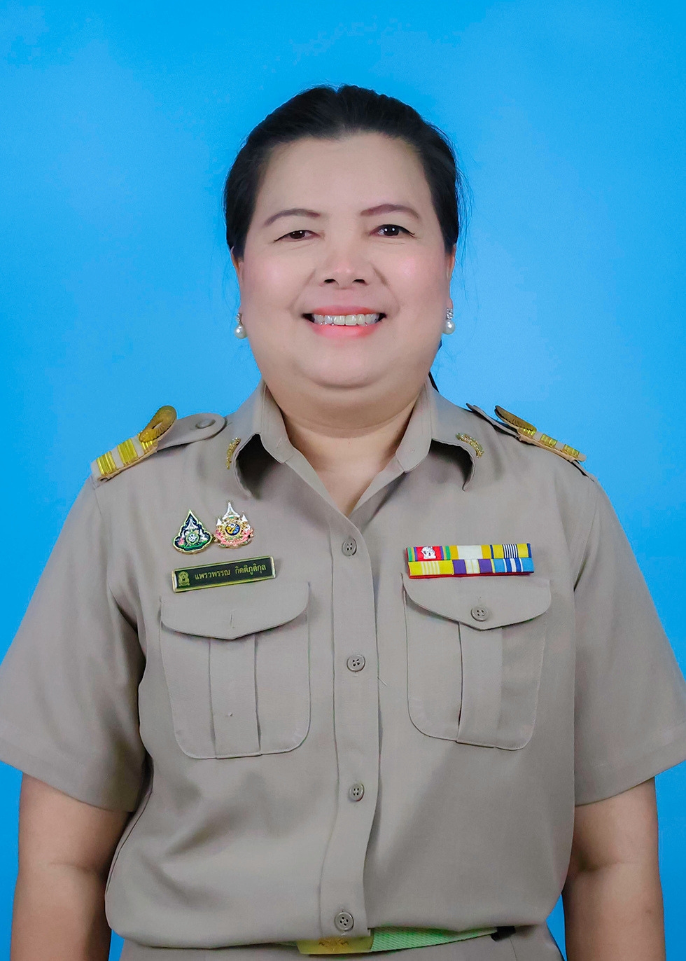 นางแพรวพรรณ กิตติภูติกุล